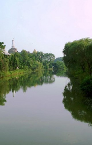 小河弯弯
