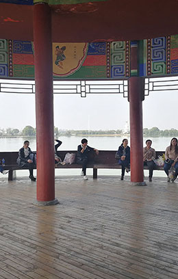 杨静 《歇歇》